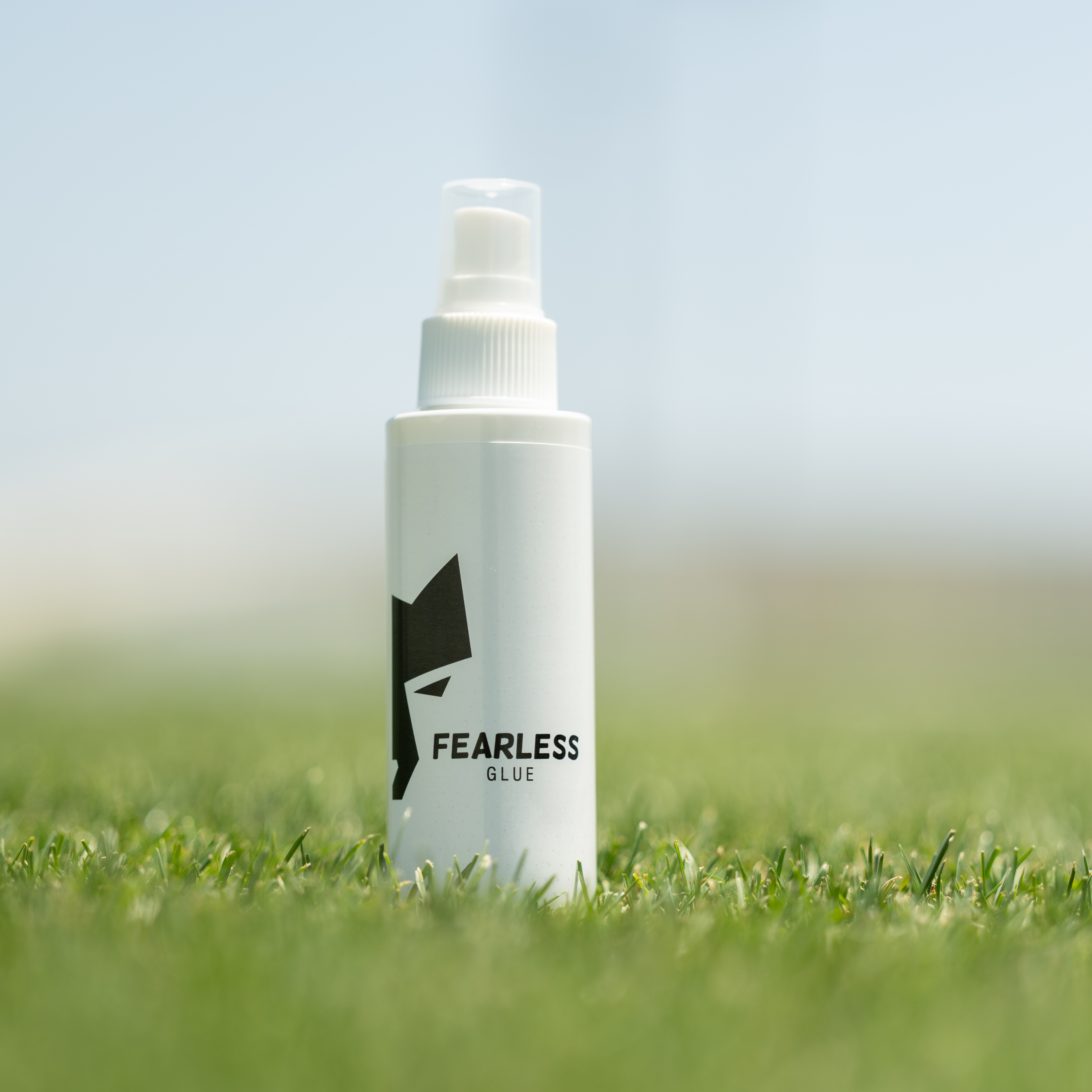 Guanti Da Portiere Titan Spray Adesivo Gloveglu MEGAgrip Per Guanti Portiere - Migliora La Presa, 250 Ml Spray Guanti Calcio