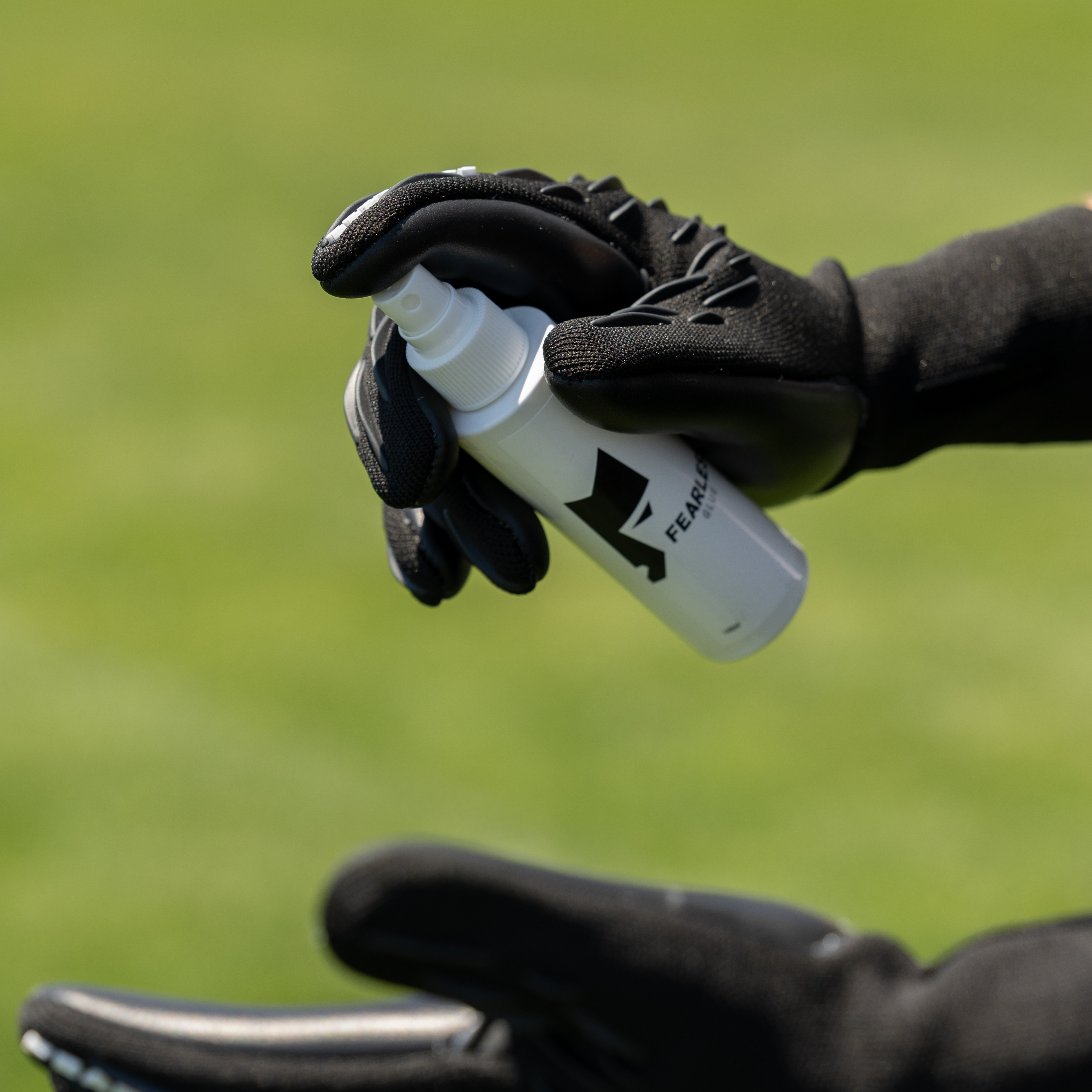 HANDSCHUHKLEBER